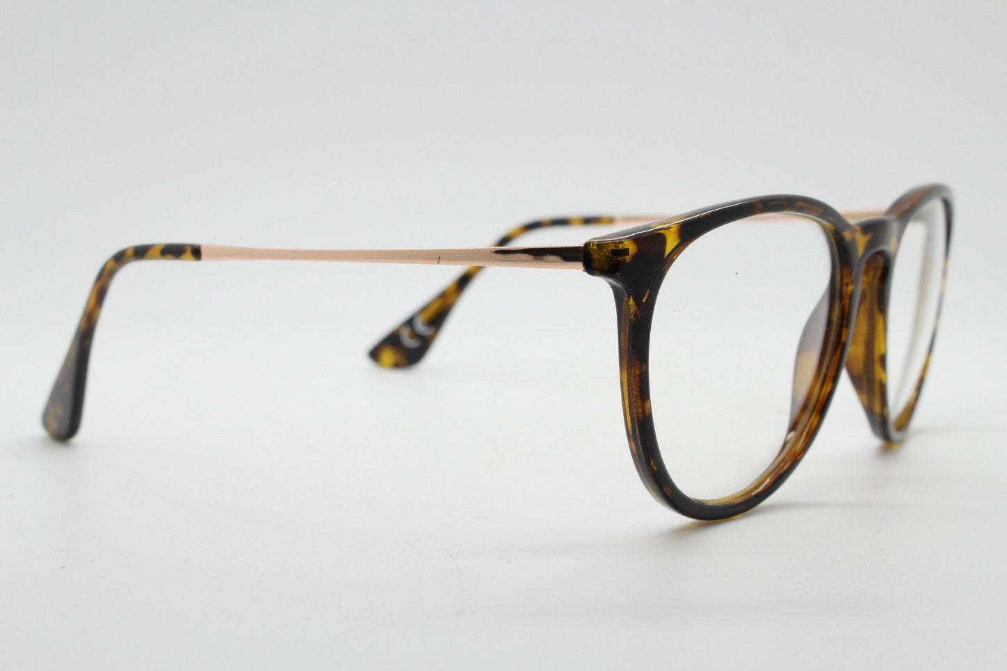 90s vintage refined wayfarer design eye glasses. Slim tortoise optical frames. Prescription eyeglasses. RX spectacles. NOS