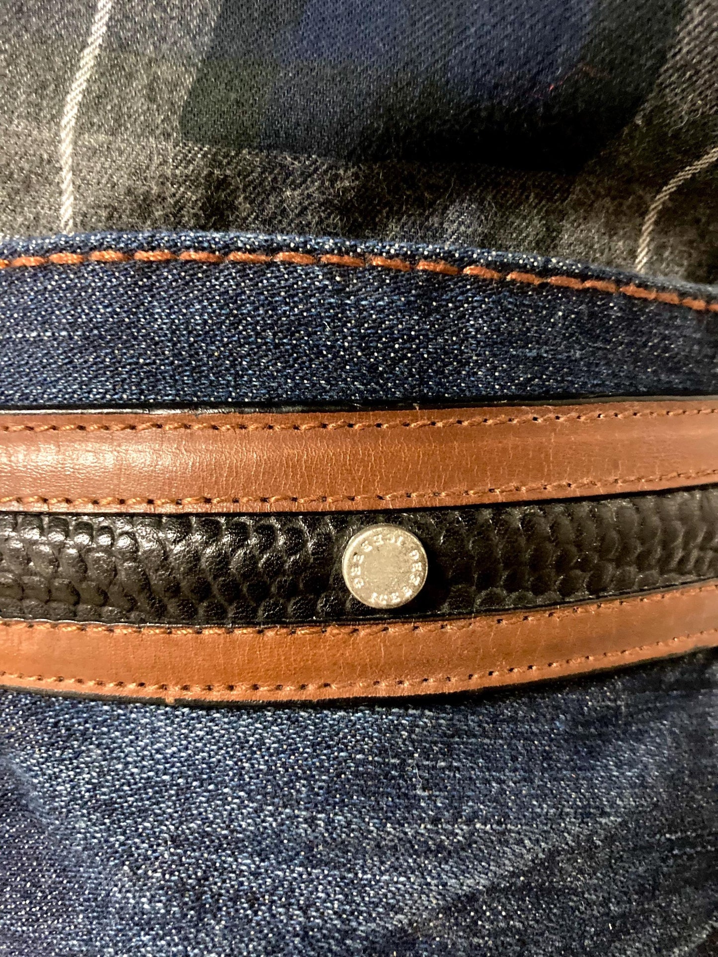 Iceberg 90s vintage black and brown genuine leather belt with big silver buckle depicting bucking bronco's. Made in Italy. BNWT. NOS