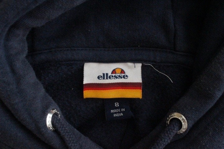Ellesse cropped hoody top. Navy pullover with big spell out chest logo. Vintage. Y2K. Sweatshirt. Rave. UK size 8