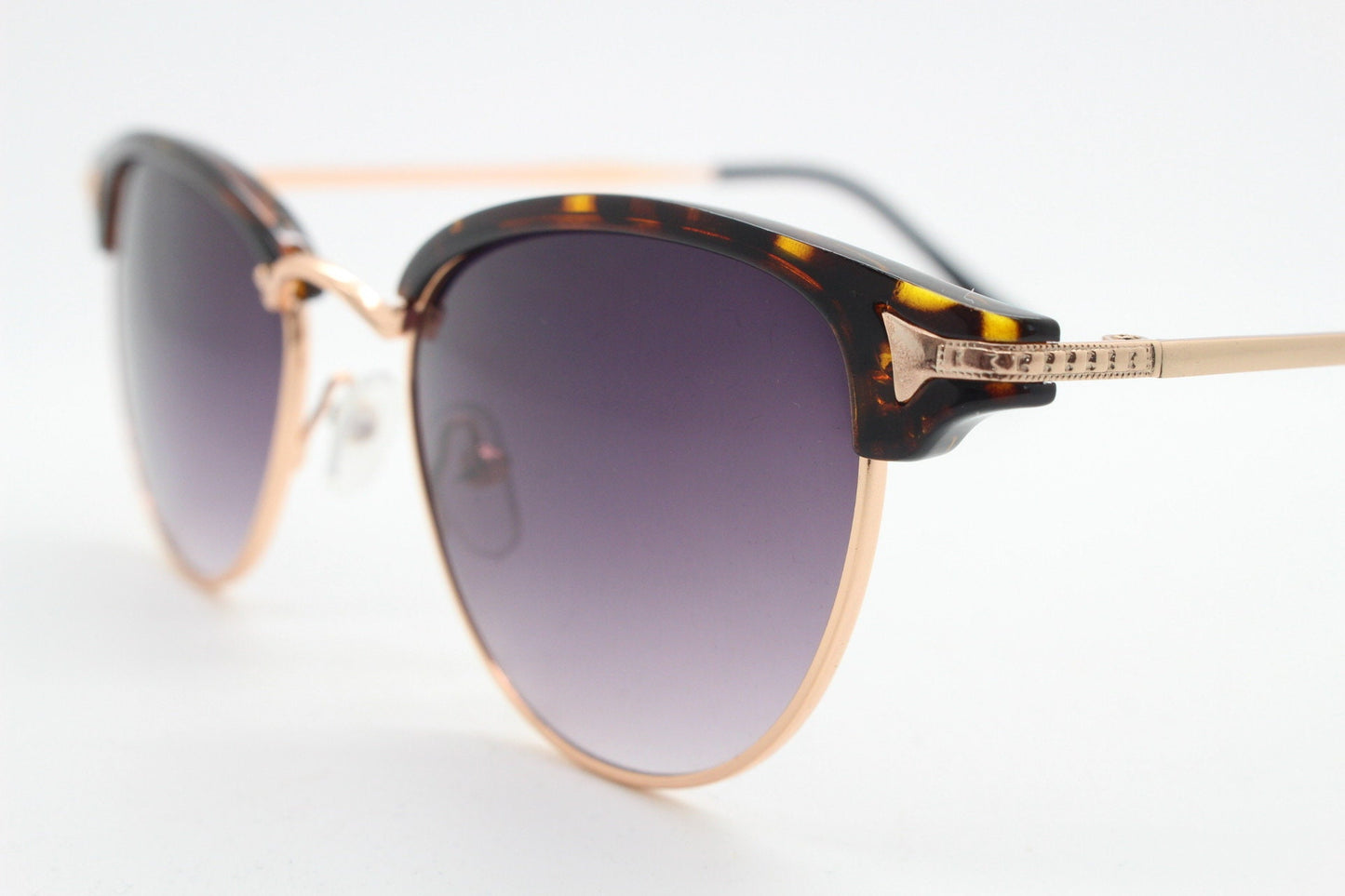 90s vintage cateye sunglasses. Womens 50s, 60s design cat eye with tortoise browline and gradient smoky lenses. NOS