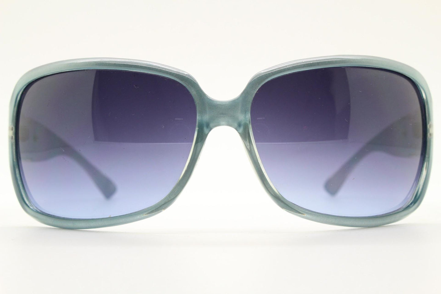 Y2K vintage square shield sunglasses. Definitive 2000s ghetto fab sky blue wrap around with curved navy lenses. Womens visor