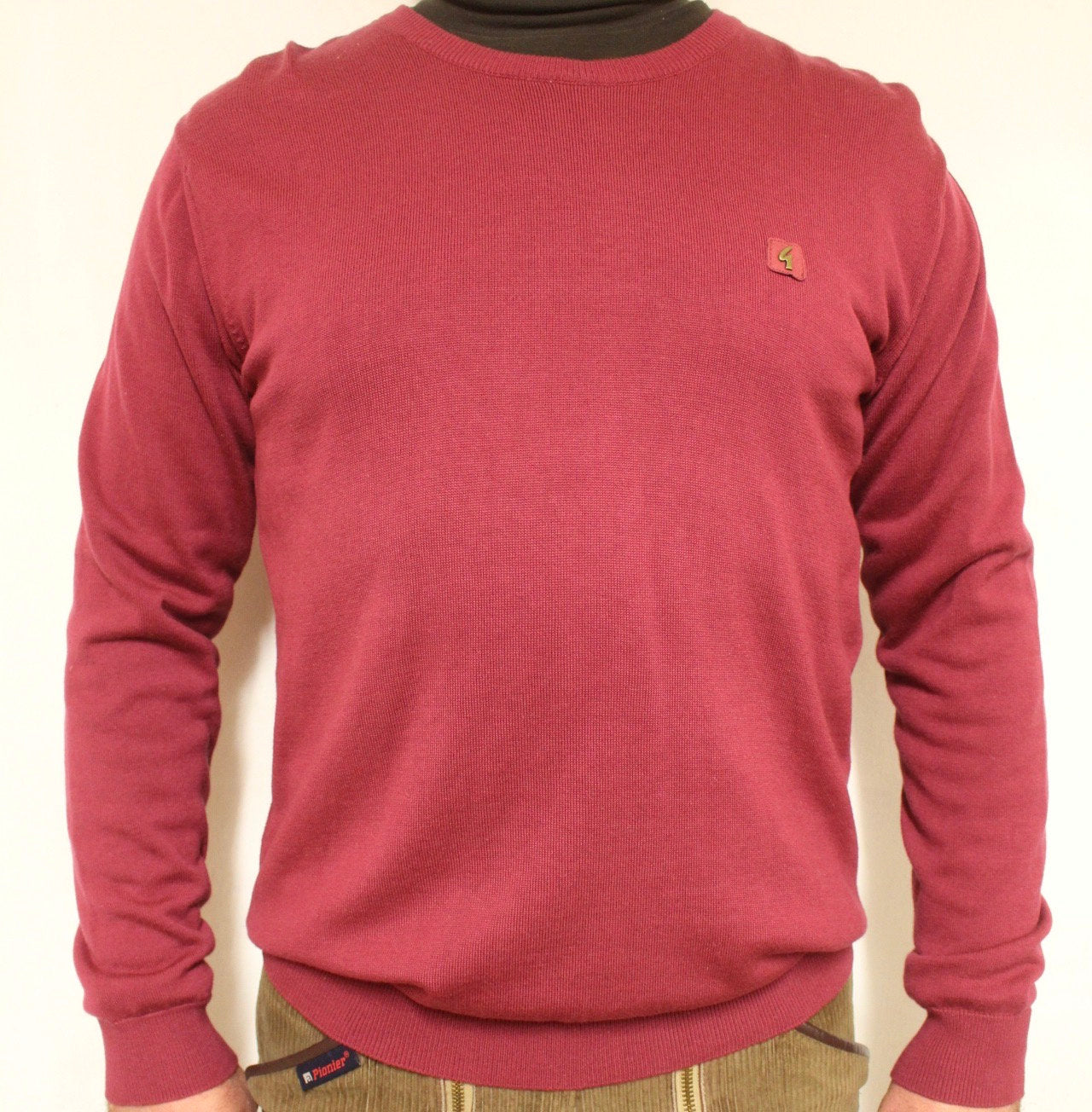 Gabicci vintage cotton knit jumper. Mens red round crew neck sweater. BNWT size M pullover. Unused NOS one off sample