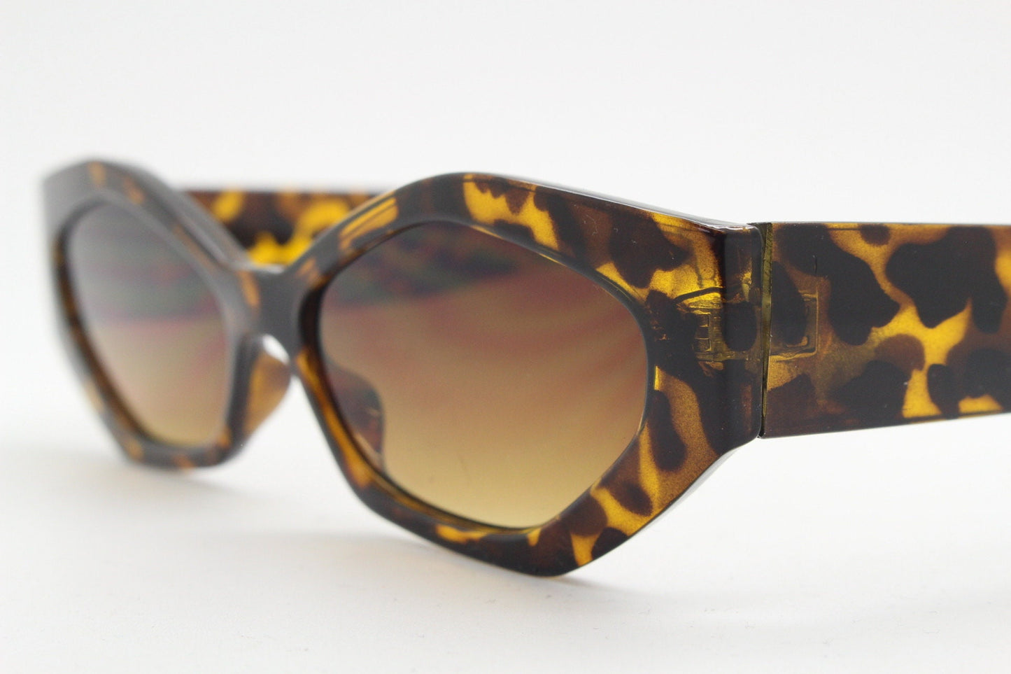 Vintage 90s low profile hexagon sunglasses. Honey tortoise sharp angled 6 sided frame with full height arms and amber lenses. Unused  BNWT