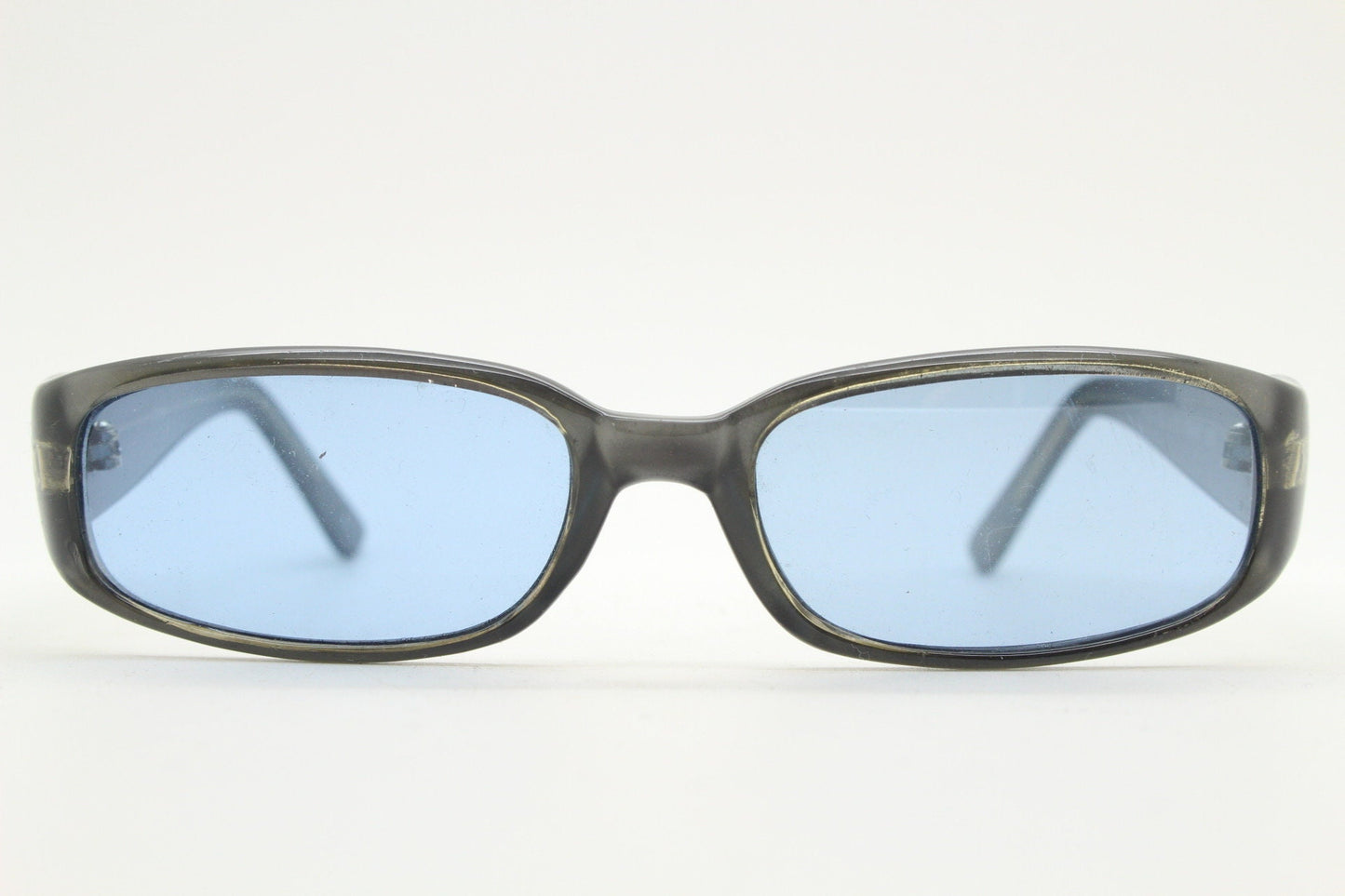 Y2K vintage rectangular shield sunglasses. Purple front, black arms blue lens combo. Visor style wrap around pearlised frame. NOS. 2000s