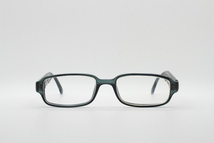 Gucci rectangular eye glasses made in Italy. Unisex dark grey acetate low profile optical frames. Prescription eyeglasses. RX spectacles