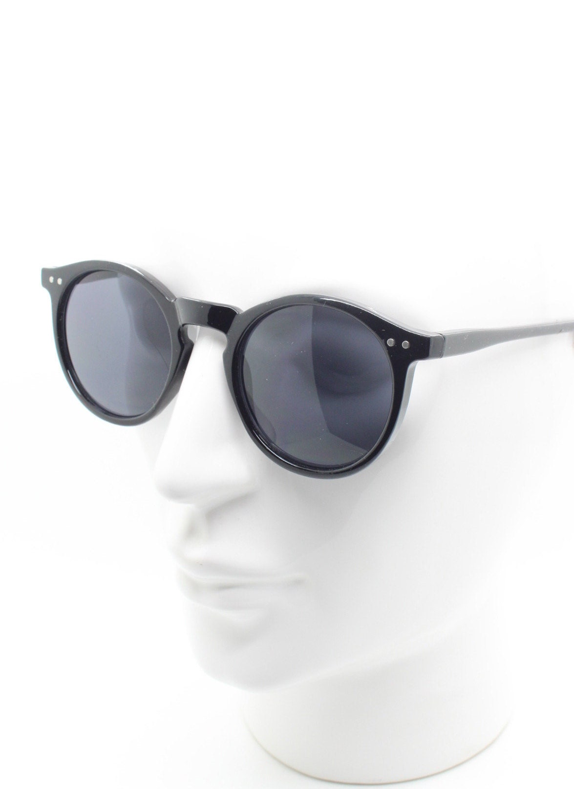 90s vintage round glasses. 30s, 20s style black gloss frame with matching lenses. O Malley