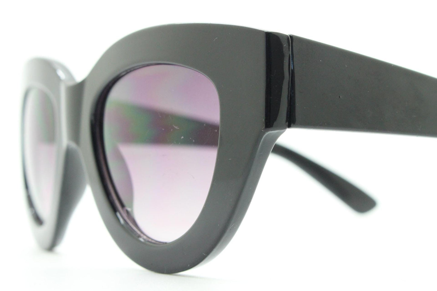 Y2K vintage thick oversized cateye sunglasses. Womens black gloss big arm cat eye frame with gradient lenses. 2000s NOS