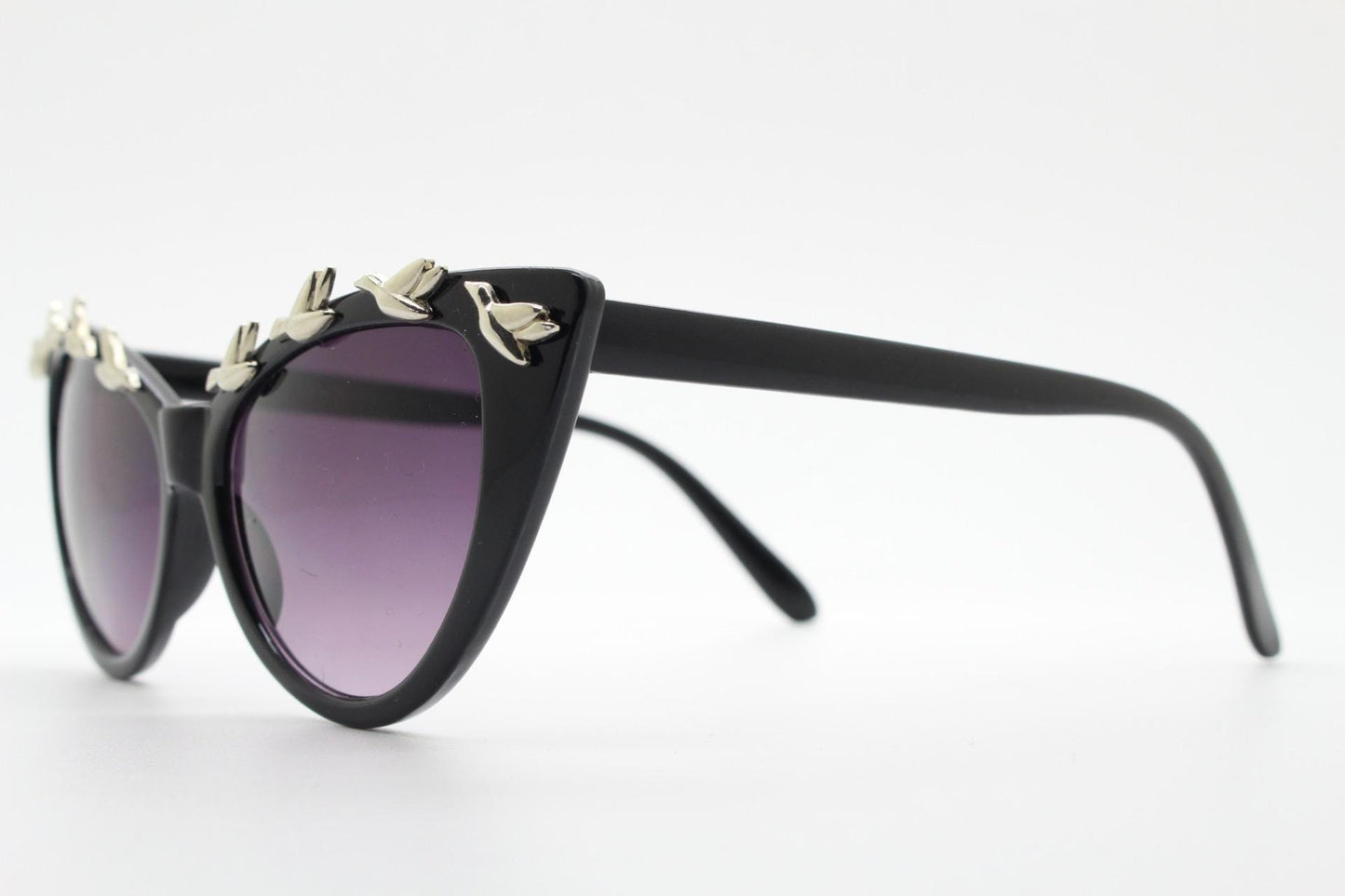 Vintage Y2K cat eye sunglasses. 2000s womens black gloss cateye with charming abstract metal flying birds brow. 50s style rockabilly. NOS