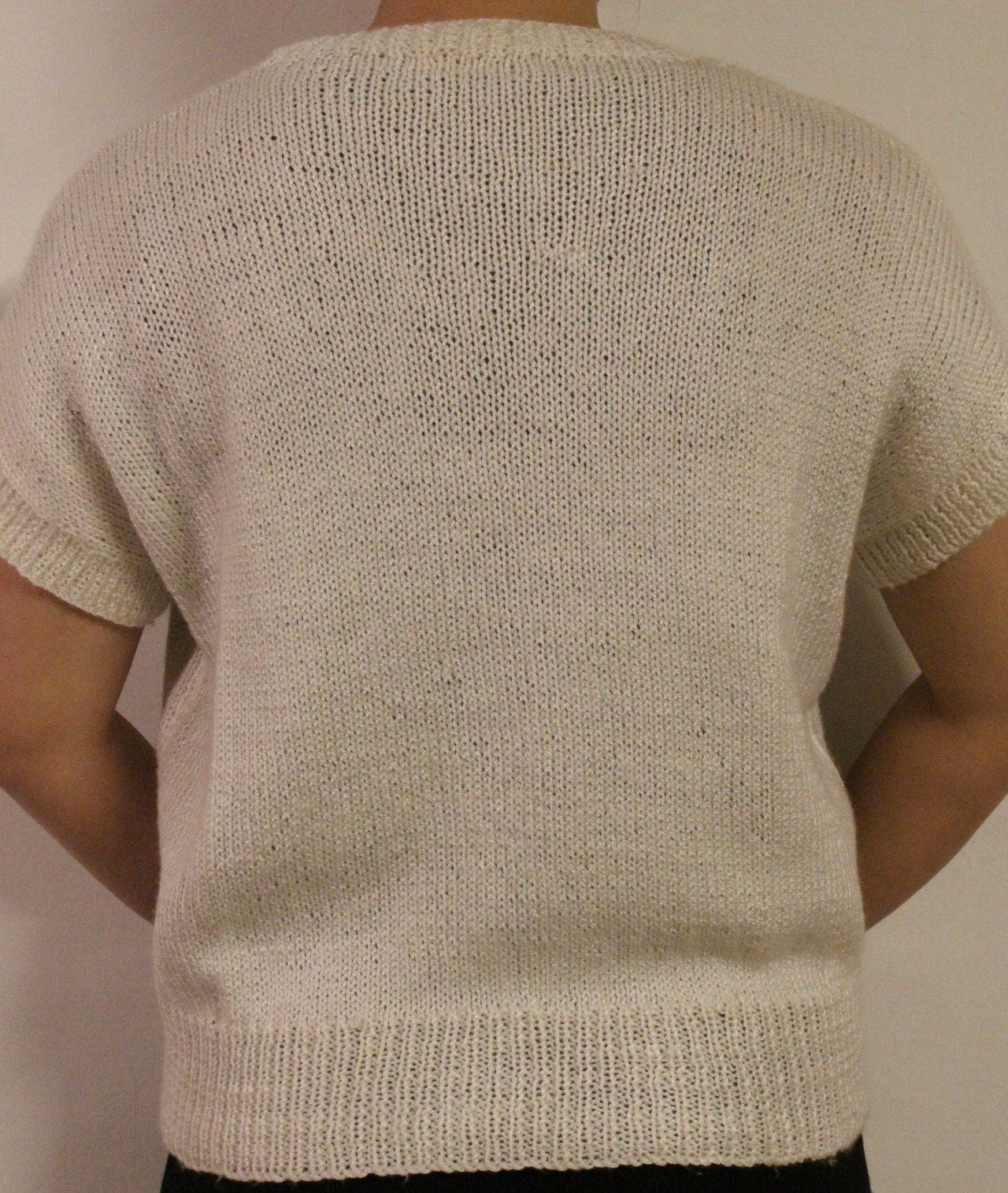 White 80s vintage crochet knit jumper. Short sleeve. Womens sweater. Knit pullover