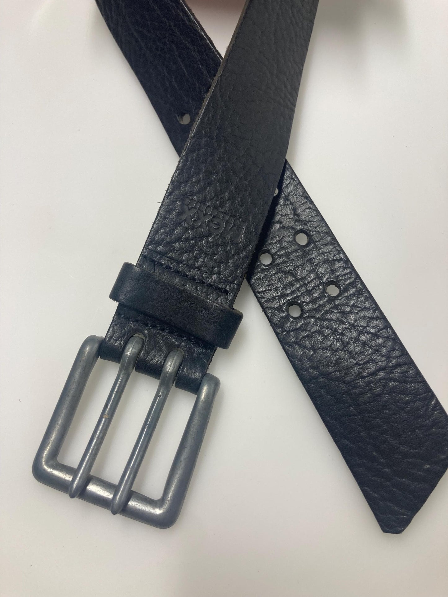 90s vintage heavy duty black genuine leather belt with distressed steel buckle by Mexx. Full grain original finish cowhide. NOS