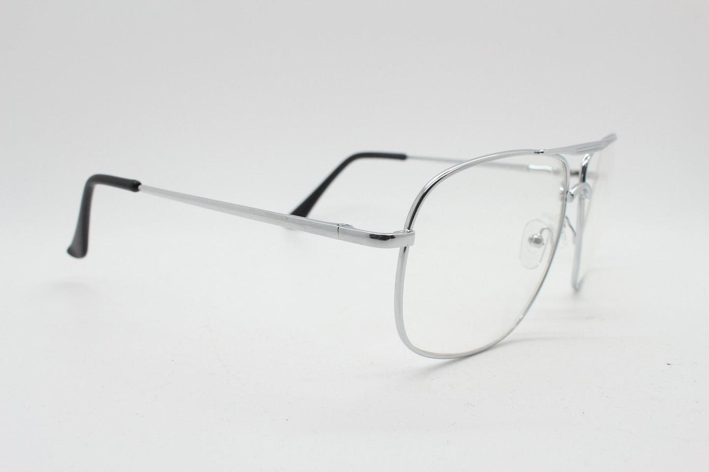 Y2K vintage square aviator glasses. Mens 70s style silver chrome frame with clear lenses. Unused NOS aviators