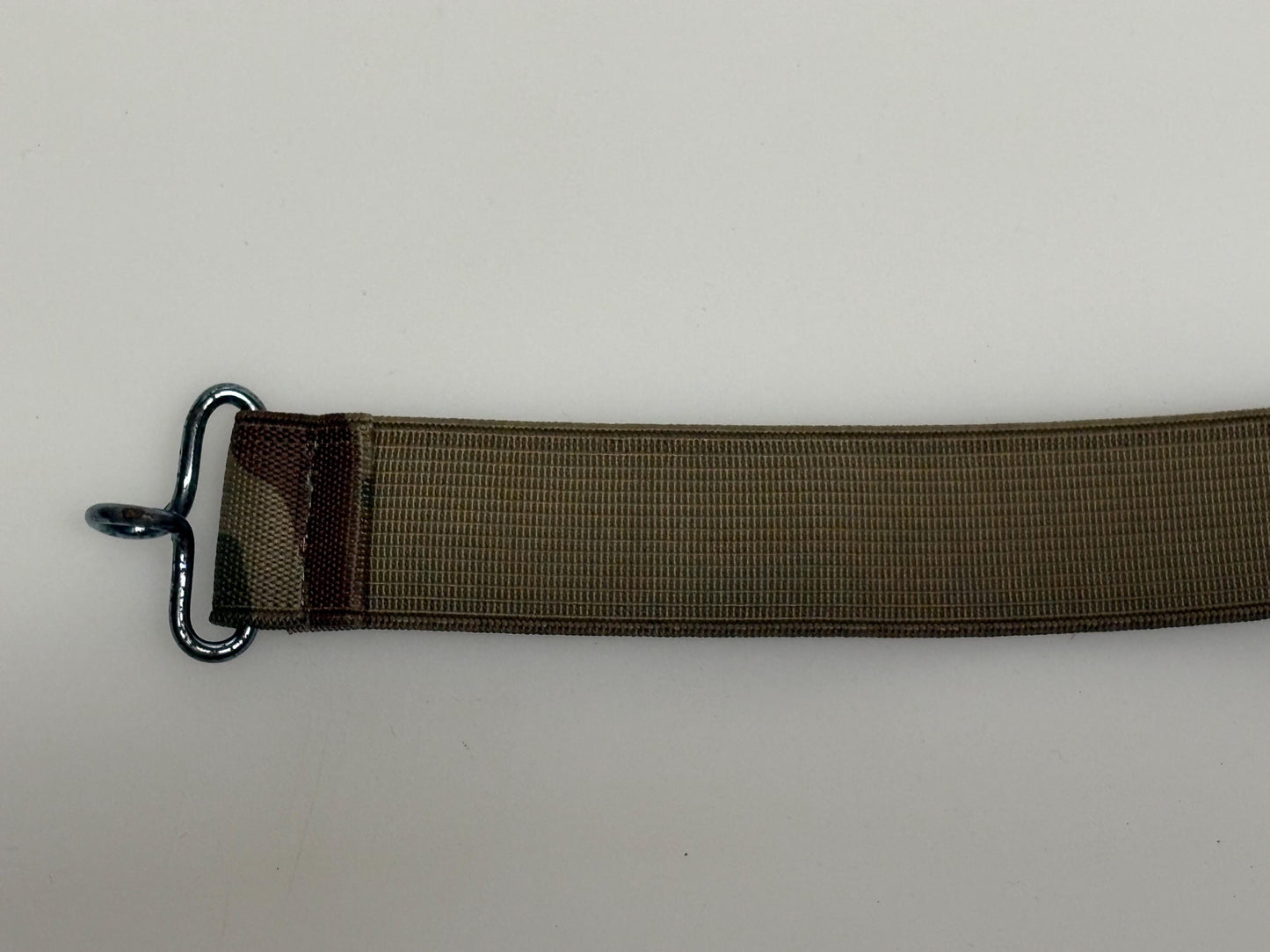 80s vintage army cammo disco stretch belt. Thin elasticated cinch style to wear on a dress with S hook buckle. Camouflage. NOS