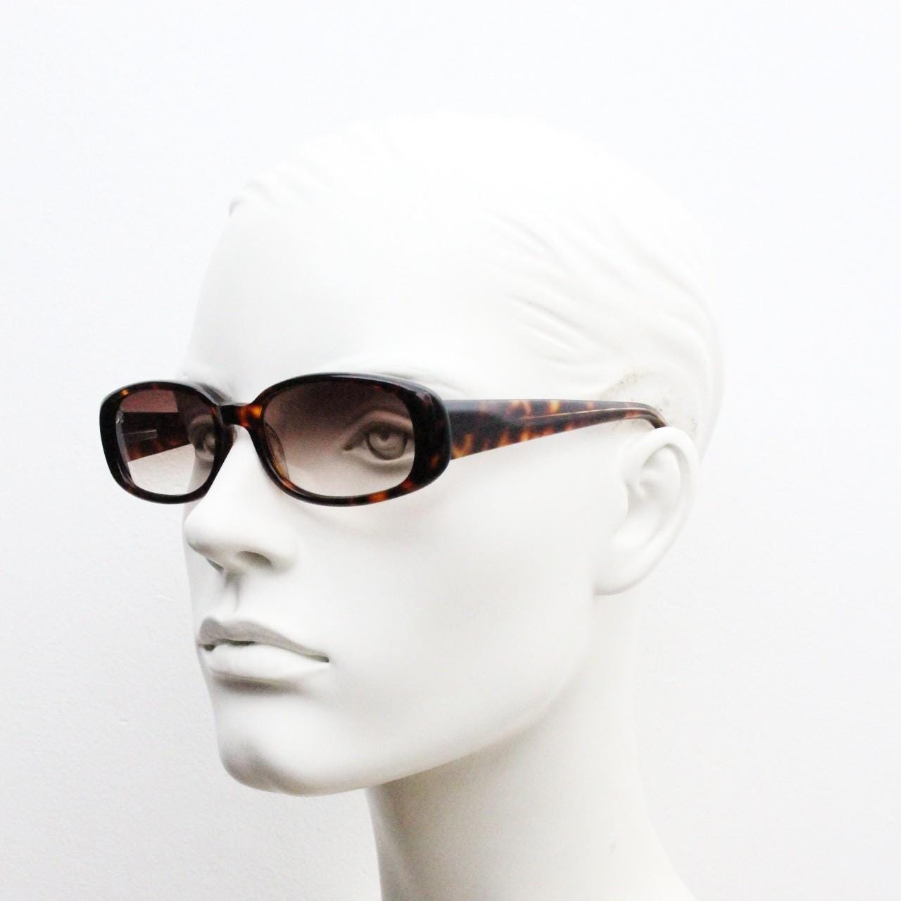 KANGOL 90s vintage rectangular sunglasses model 9KL62. Tortoise low profile wrap around frame with brown graduating lenses. 2000s. BNWT NOS