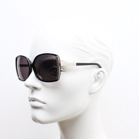 Gianfranco Ferre square oversized sunglasses made in Italy. Womens glamorous plain black gloss acetate frame with gold temples. Y2K vintage
