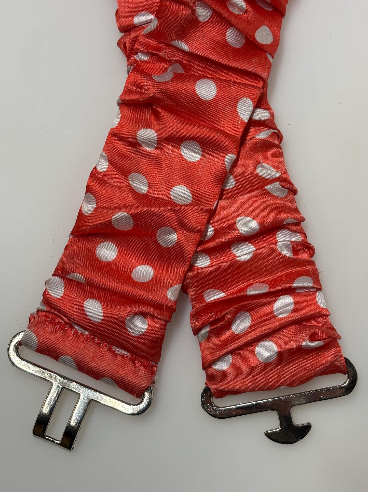 80s vintage womens elastic red with big white polka dots stretch belt. Flattering cinch for a dress. Chrome buckle. Minnie mouse cosplay