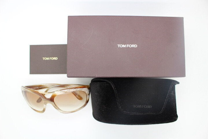 Tom Ford vintage Y2K wrap around sunglasses model Camilla Tf24 made in Italy. Stunning brown and beige natural horn looking acetate. NOS