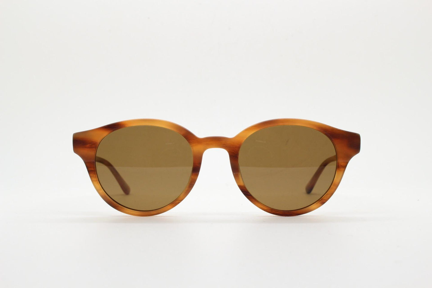 Bailey Nelson vintage hand crafted sunglasses model Gerard. Mottled honey tone acetate frame with Havana brown lenses. RRP 230