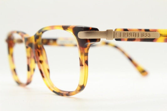 Cerruti 1881 rectangular eye glasses. Vibrant honey tortoise gloss acetate optical frame. Mens 90s vintage prescription. RX spectacles
