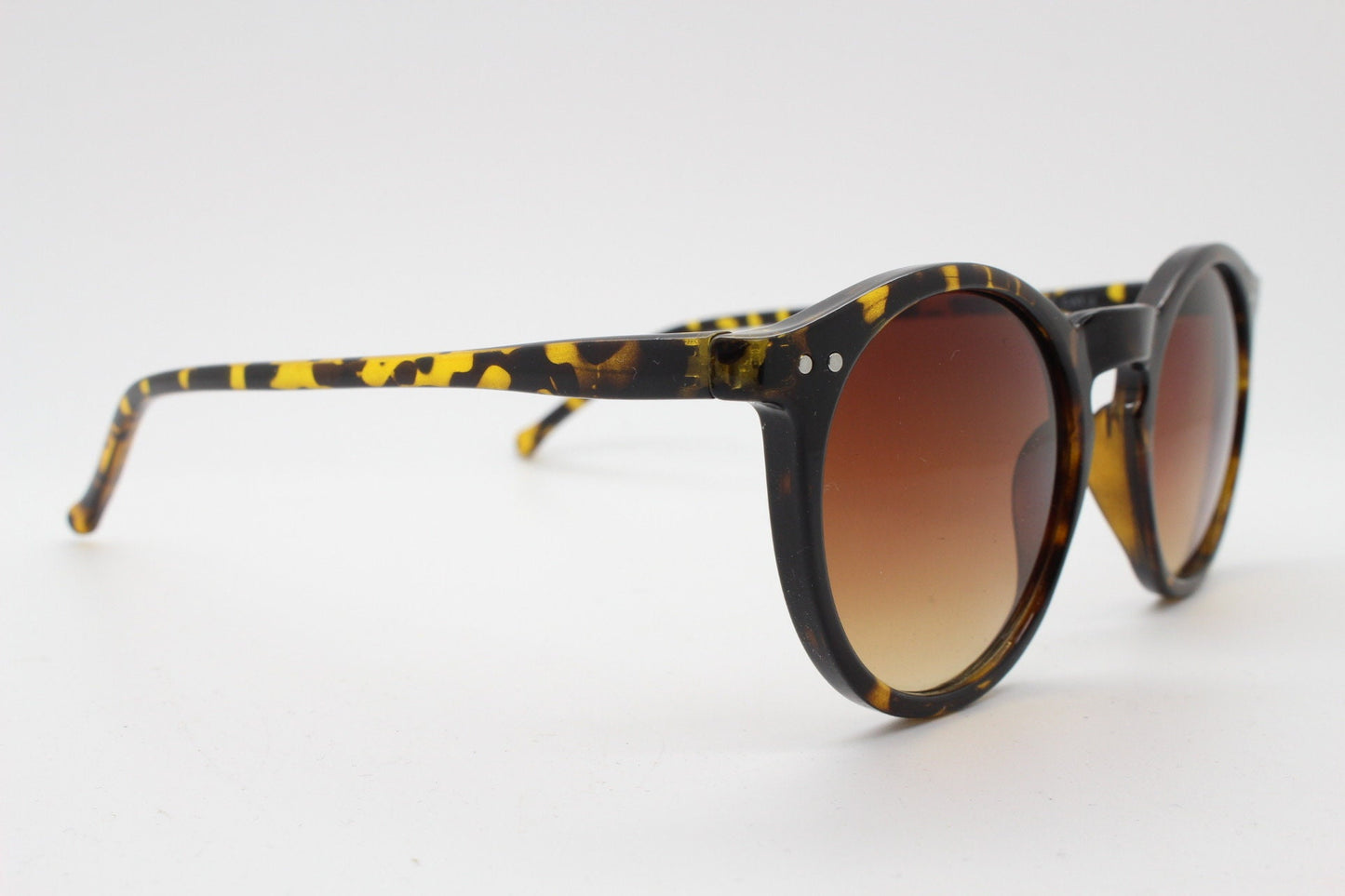 90s vintage round glasses. 30s, 20s style gloss tortoise frame with contrasting black lenses. NOS