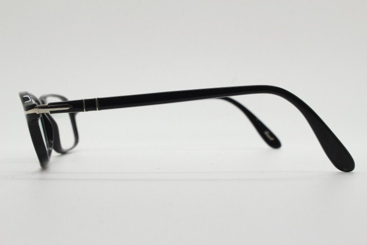 Persol rectangular eye glasses hand made in Italy. Black gloss acetate optical frame with keyhole bridge. Prescription eyeglasses. Vintage