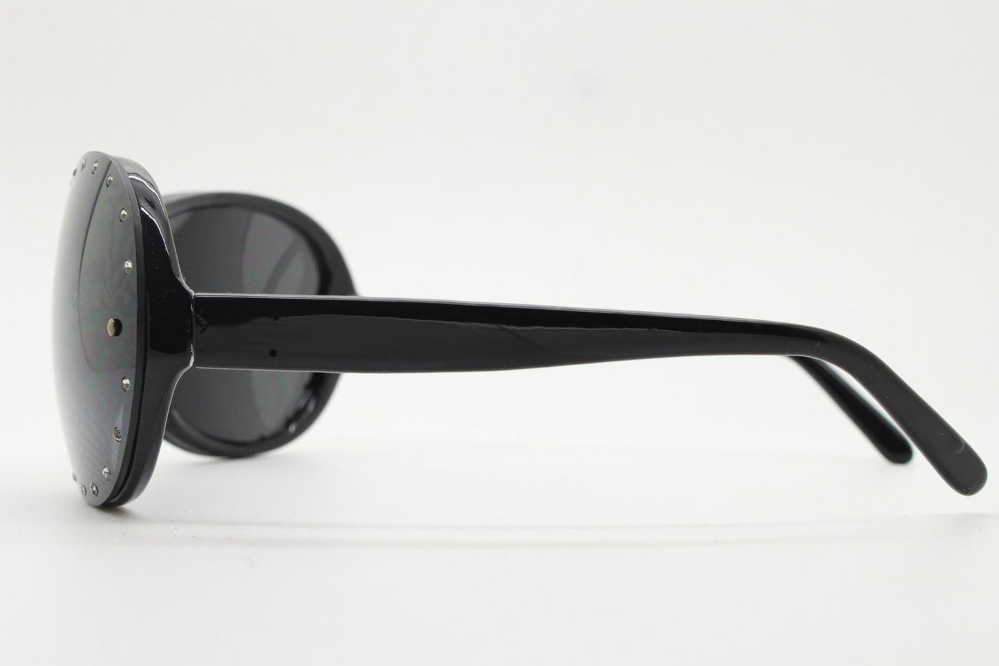 Y2K vintage visor aviator sunglasses with diamante. Black wrap around mini mask shield design with curved mono lens. 2000s NOS. Rhinestone