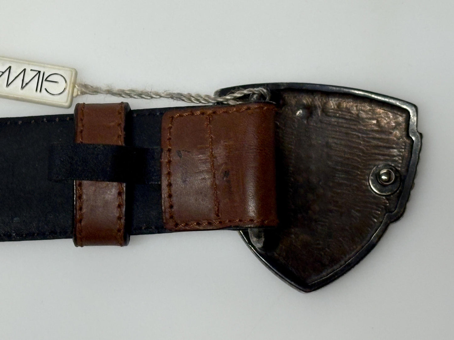 Iceberg 90s vintage belt in matt brown genuine leather with heraldic shield style buckle. For dress or jeans. Made in Italy. BNWT. NOS