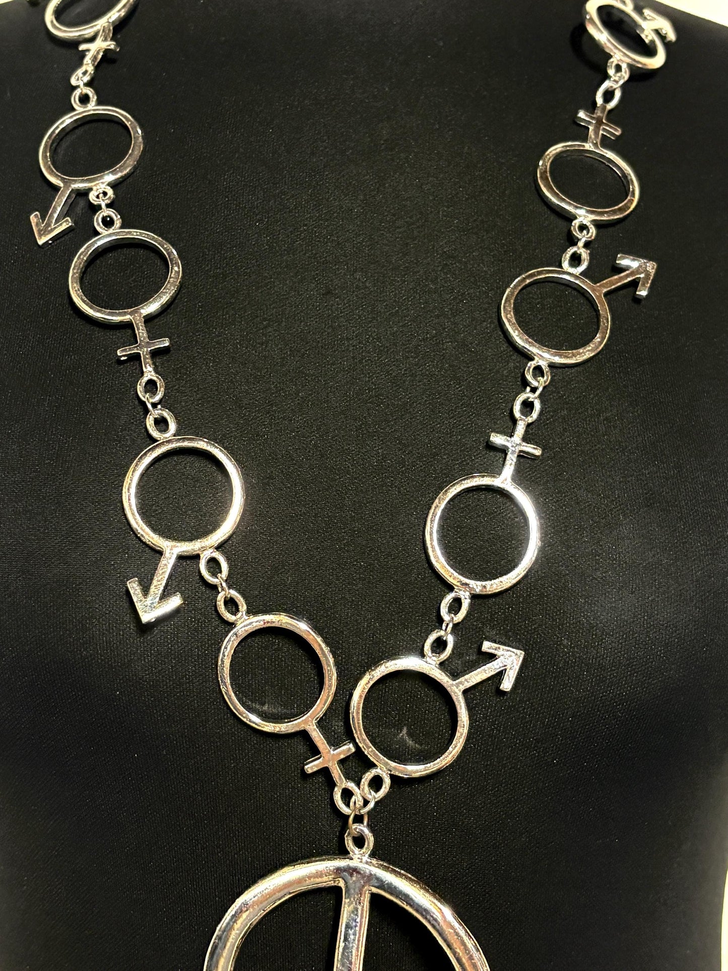 90s vintage massive chain necklace. Bombastic silver chrome with CND 'peace' emblem. Essential original ravers accessory. Unused NOS