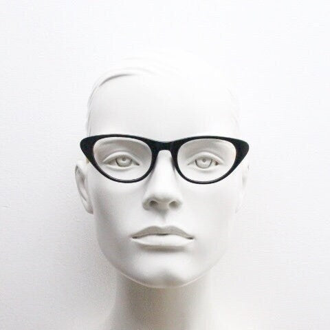 Isaac Mizrahi vintage cat eye glasses. Womens black gloss cateye optical frames with beige arms. Prescription RX eyeglasses. NOS spectacles