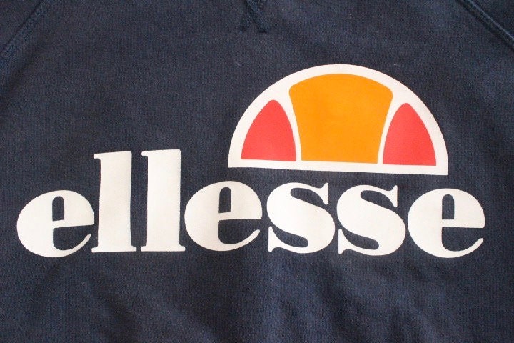 Ellesse cropped hoody top. Navy pullover with big spell out chest logo. Vintage. Y2K. Sweatshirt. Rave. UK size 8