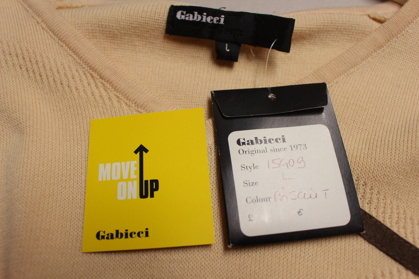 Gabicci vintage cotton knit argyle jumper in yellow with brown stripes. Mens crew neck sweater. BNWT. Round neck pullover