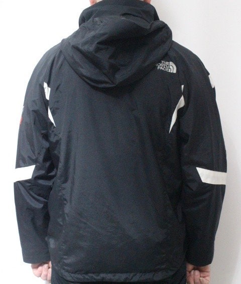 North Face zipper 4 pocket hoody Stavros jacket. Waist length black Hyvent Summit Series with mesh lining. Size S. Clearance item. RRP 350