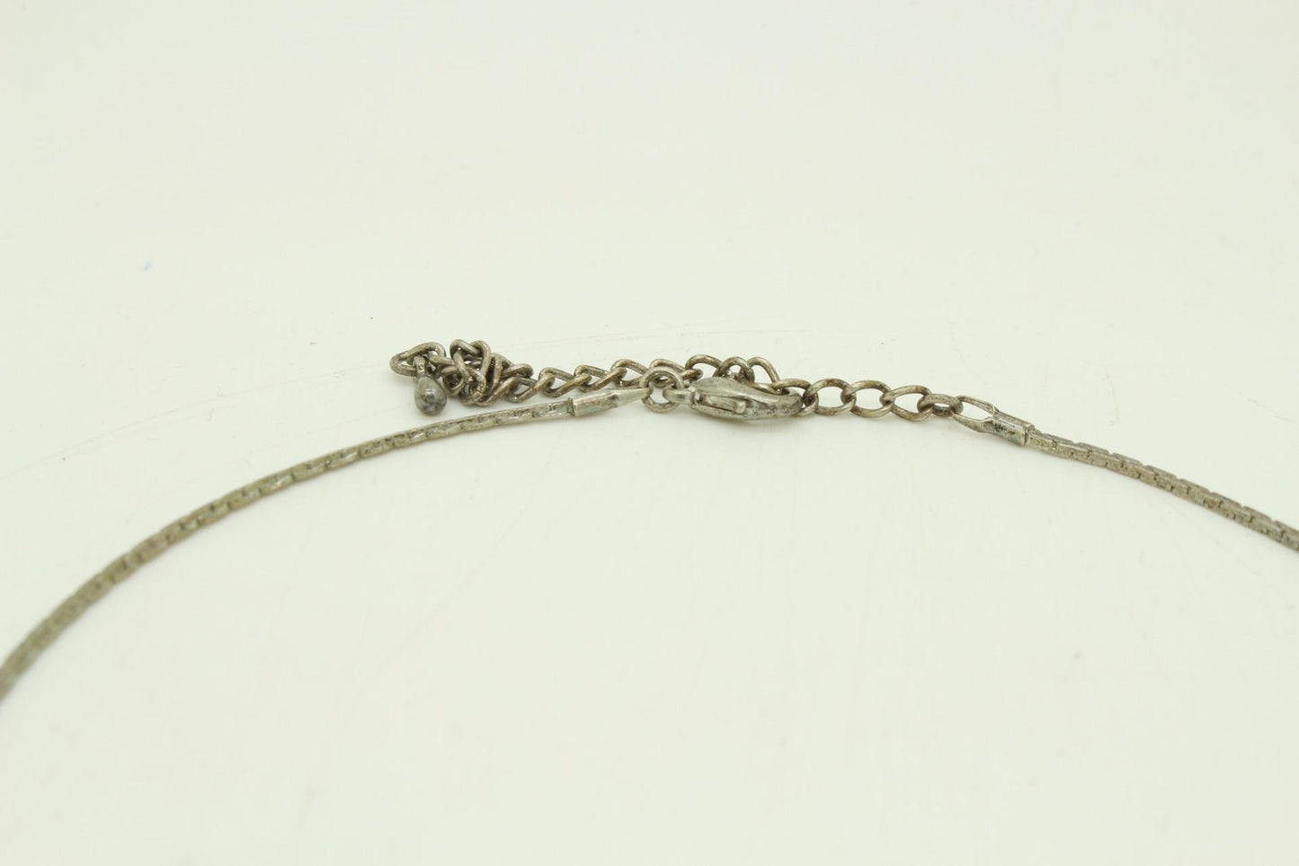 90s vintage extensive statement flower chain necklace. Full breasted array of mesh backed petals and dangling leaves with diamante centres