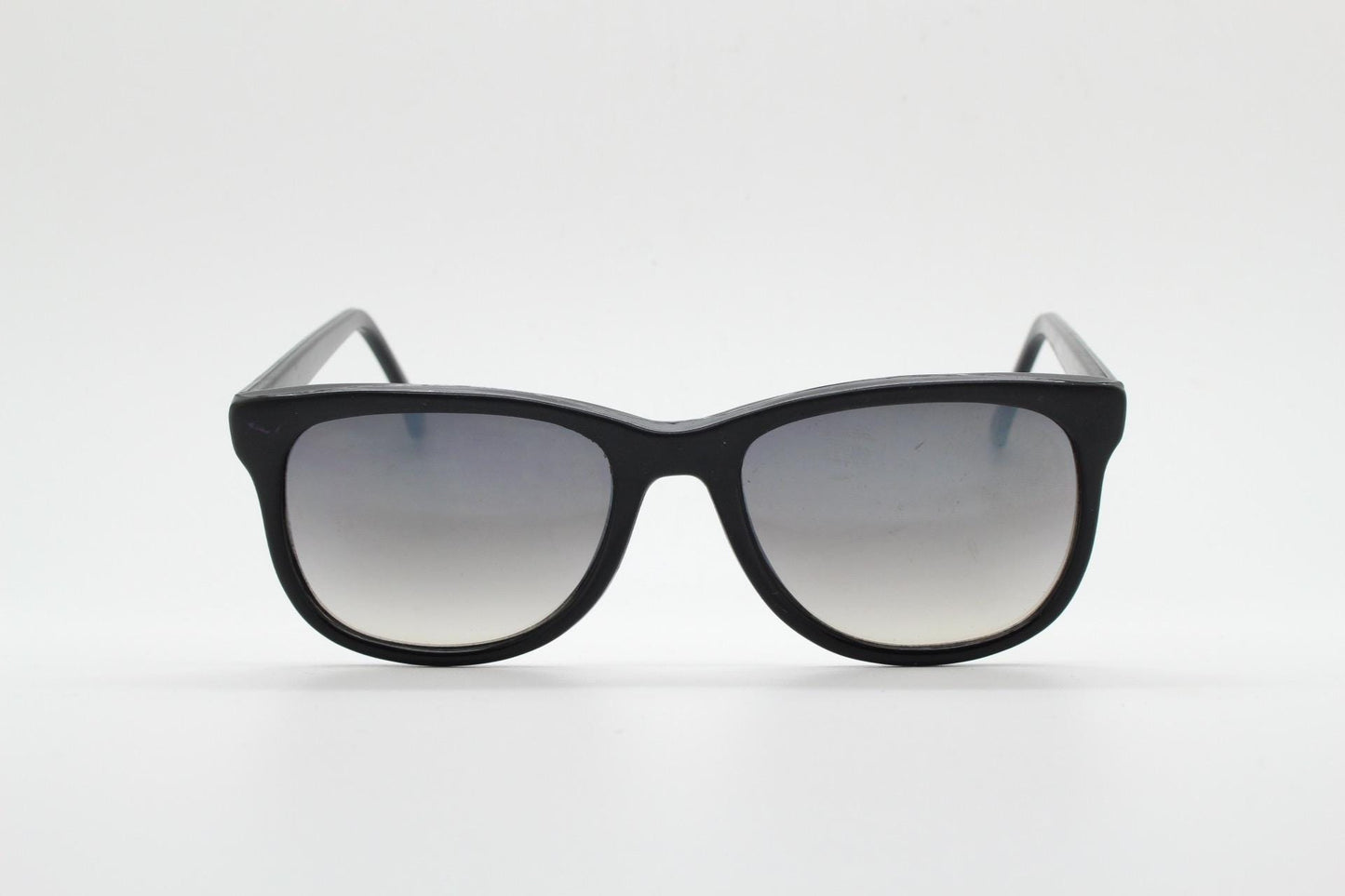 Vintage 80s thick frame black square sunglasses. All time classic design in matt and gloss combo with slight mirror glaze lenses. NOS