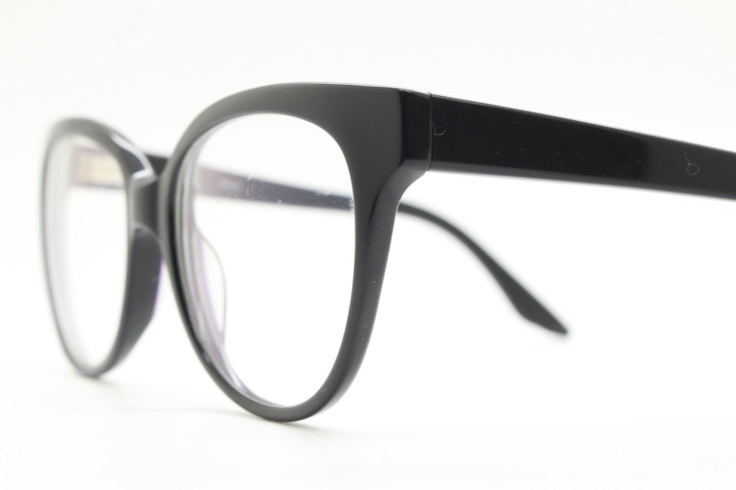Modified cat eye glasses by Karian. Plain black gloss optical frames in high quality acetate. Prescription eyeglasses. RX cateye spectacles