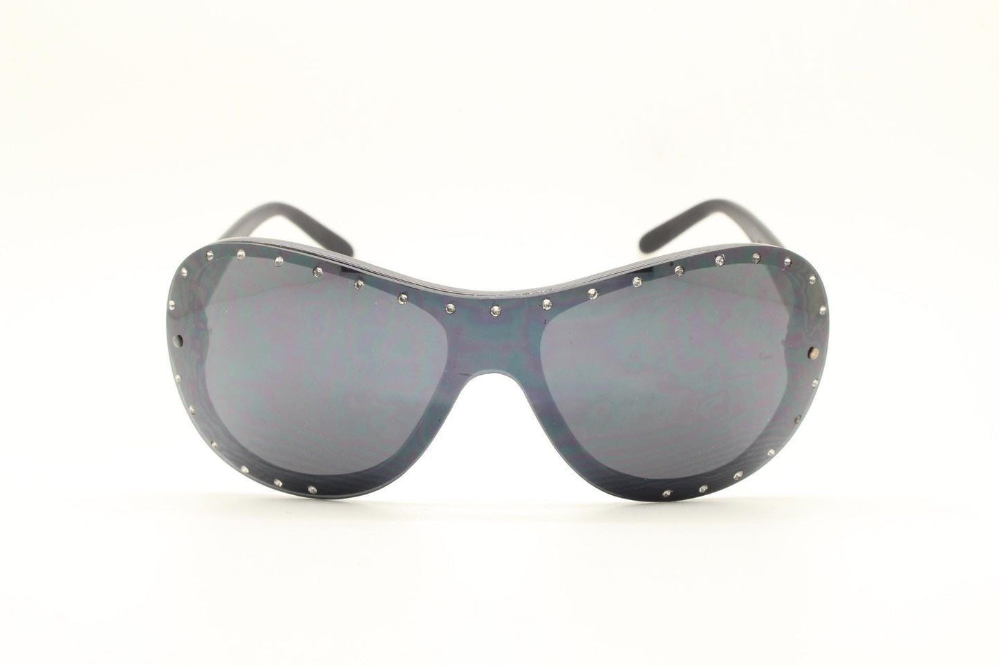 Y2K vintage visor aviator sunglasses with diamante. Black wrap around mini mask shield design with curved mono lens. 2000s NOS. Rhinestone