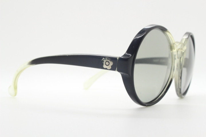 Mary Quant 60s vintage oversized round sunglasses. Definitive swinging London design. Black and crystal frame with light tone grey lenses