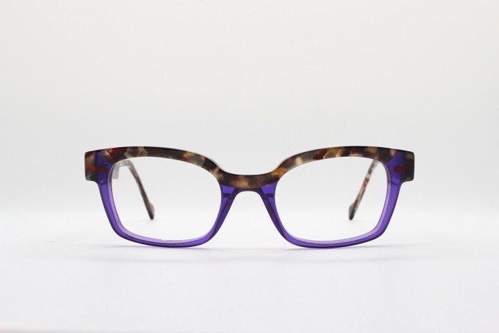 Anne et Valentin rectangular eye glasses made in France model 1330. Marbled tortoise acetate optical frame with purple tone. Prescription RX
