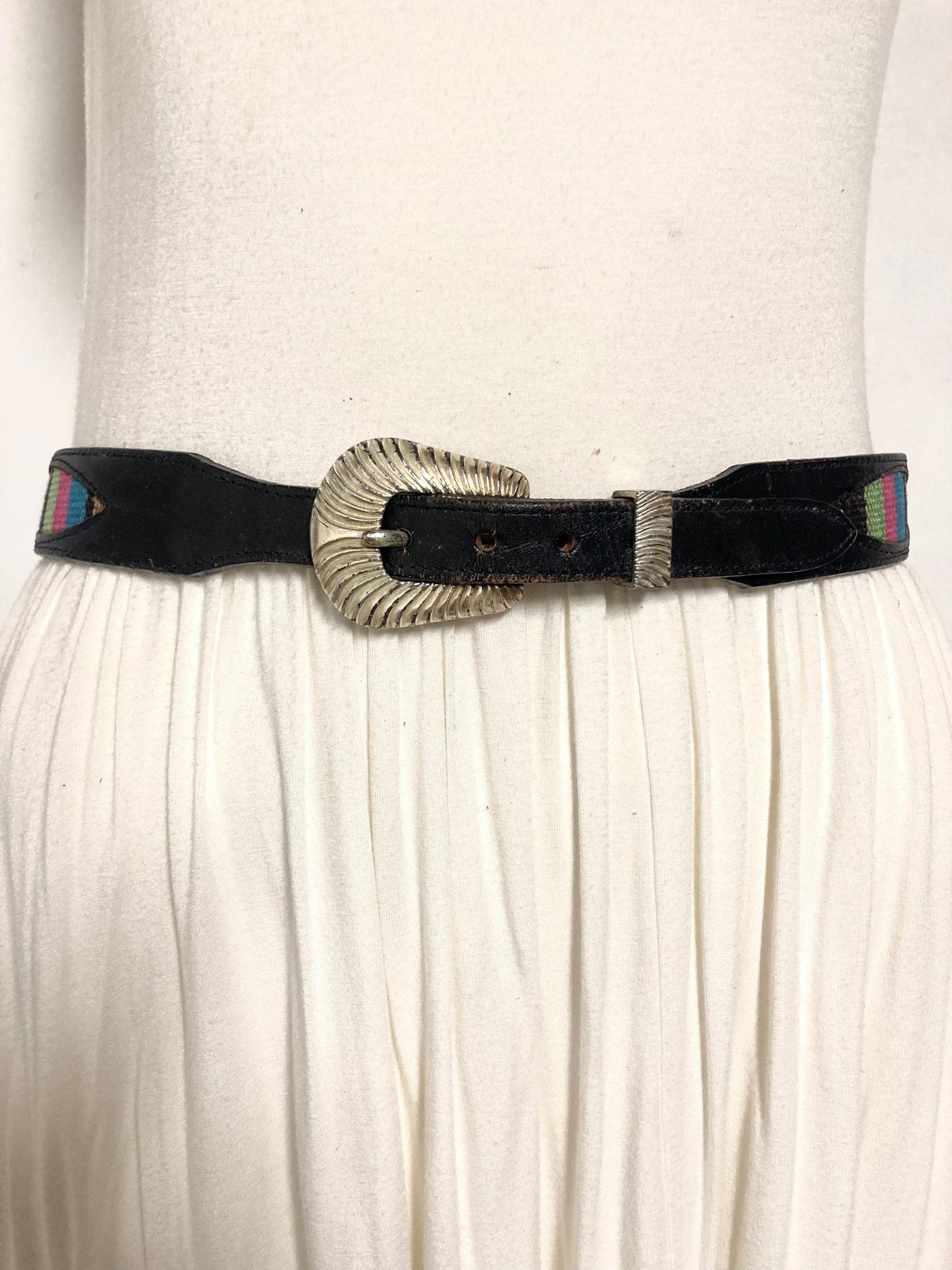 Leegin 80s vintage Silver Creek Collection Native American belt. Leather cutout overlay on tapestry backing. Changeable buckle. USA made NOS