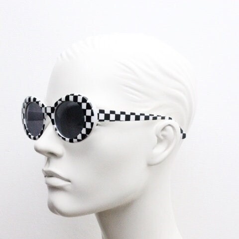 90s vintage round check monochrome sunglasses. 60s op art mod style frame with black lenses. Clout goggles. Oval bug eye NOS. Kurt Cobain