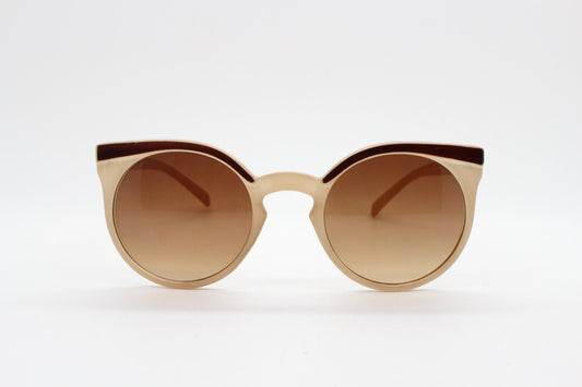 Vintage 80s flat top cat eye sunglasses. Womens beige cateye with dark brown brow and graduating lenses. BNWT catseye