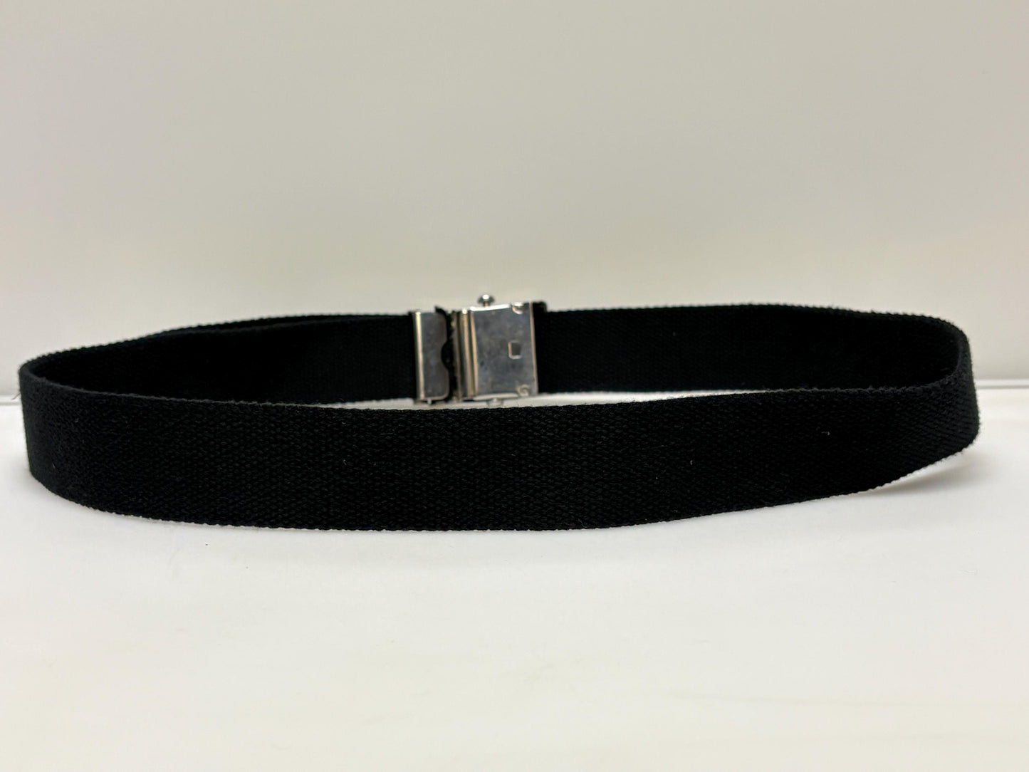 Carharrt vintage canvas army style belt buckle with 2 belts . One black plus one khaki green. no holes format. Slide lock . Fully adjustable