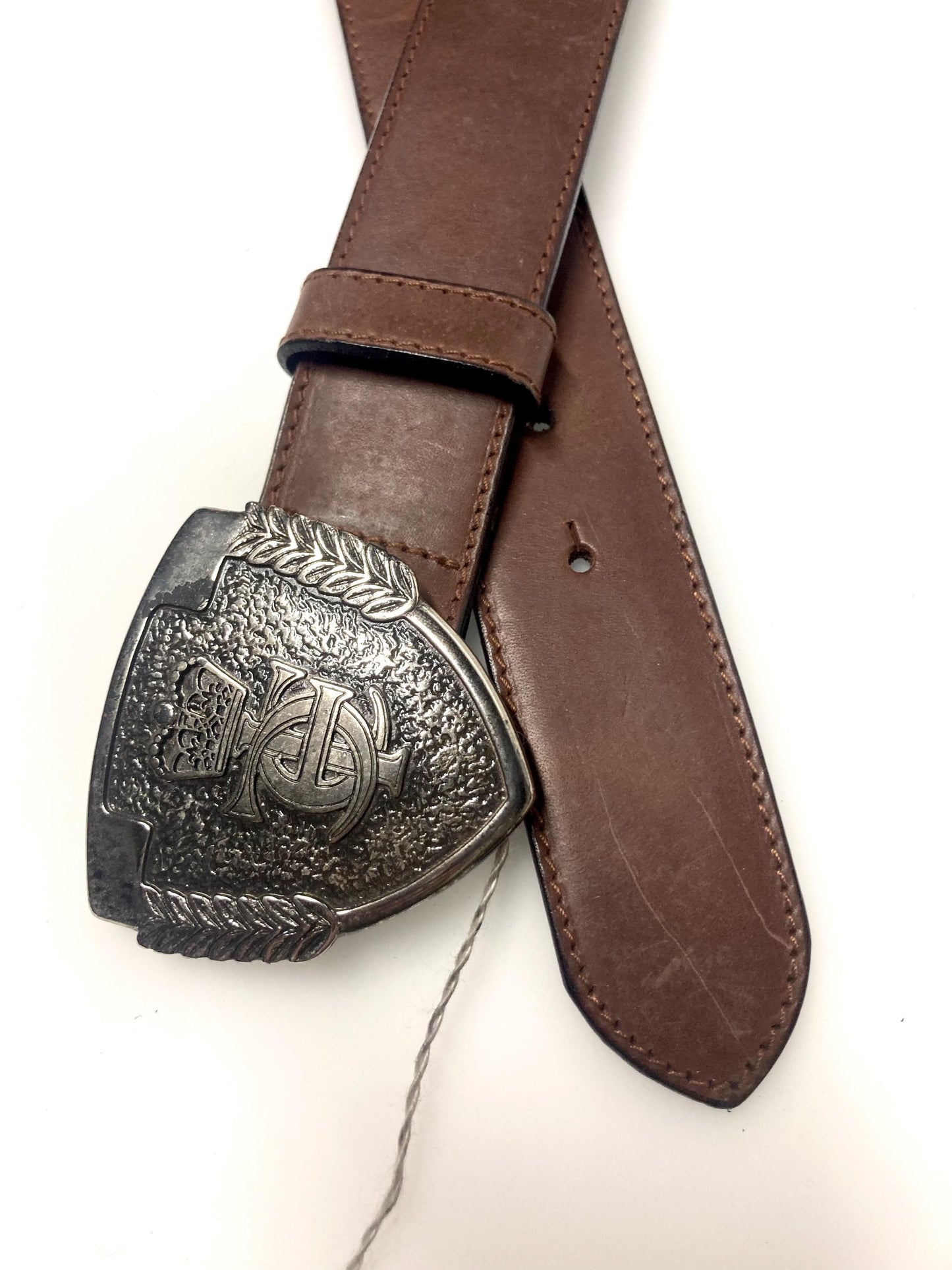 Iceberg 90s vintage belt in matt brown genuine leather with heraldic shield style buckle. For dress or jeans. Made in Italy. BNWT. NOS