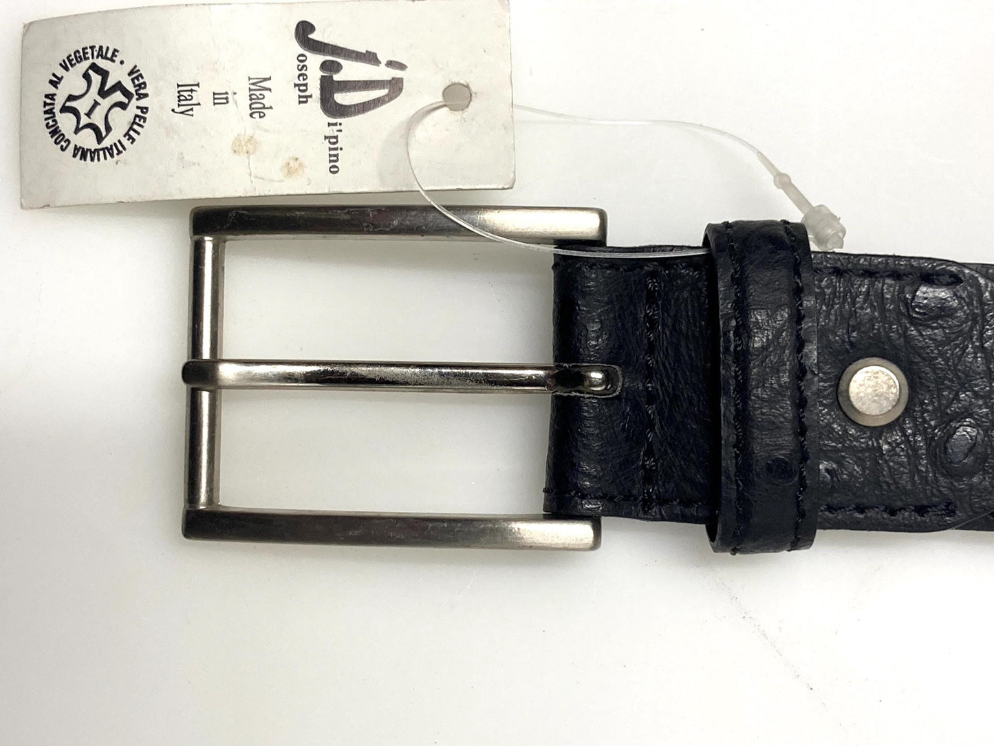 90s vintage black genuine leather belt made in Italy by Joseph Di Pino. Tooled finish made to look like Ostrich. NOS. Mens Large