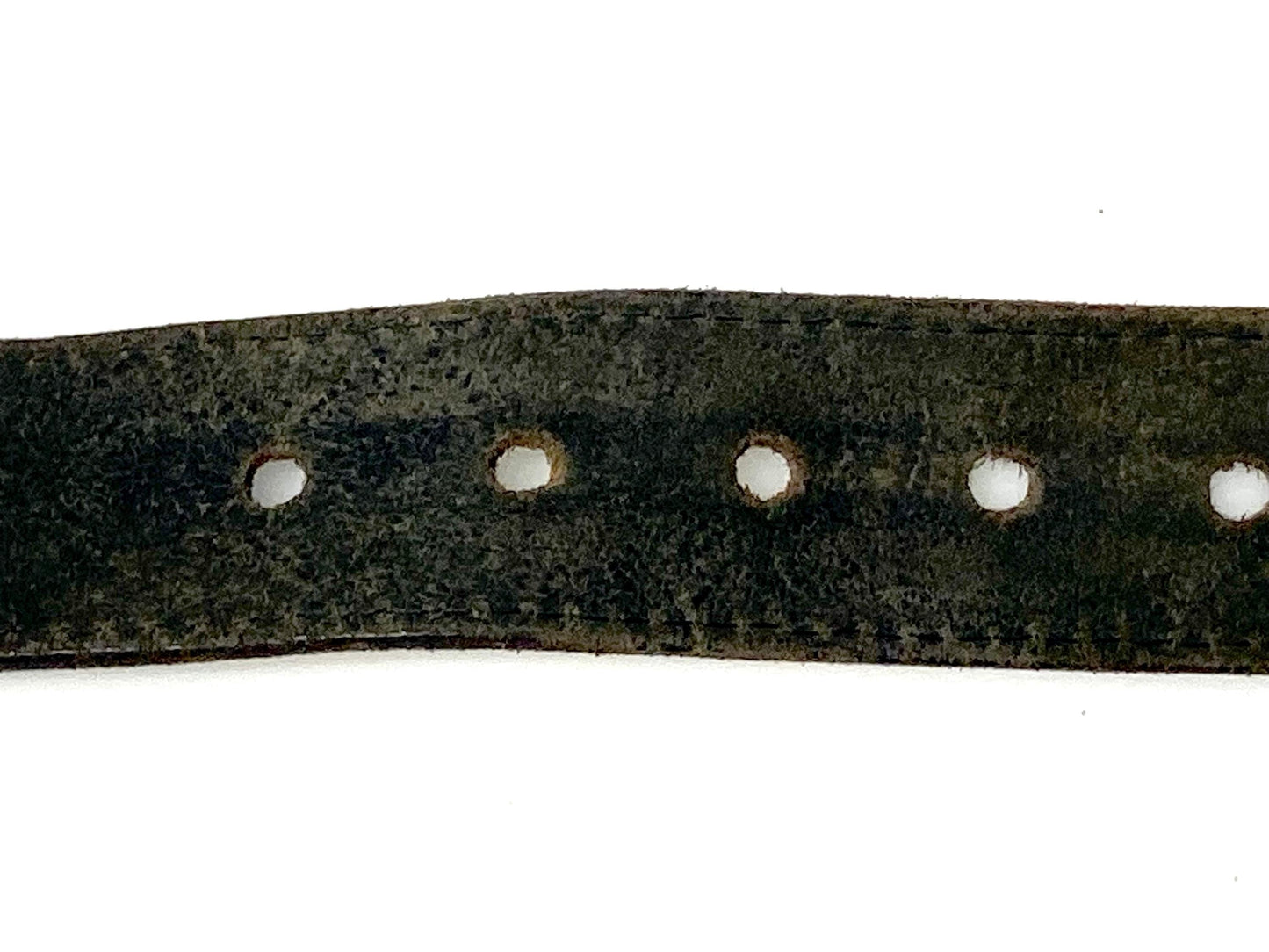 70s vintage black thick genuine leather belt with silver buckle by Camel. Subtle embossed patterns and big logo. For jeans and trousers