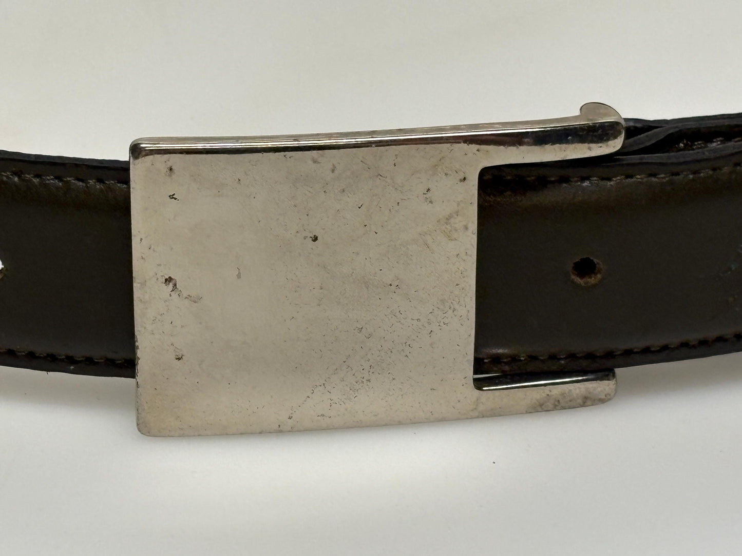 90s vintage smart trouser / jeans belt in dark green genuine leather with solid shiny chrome buckle. Made in France. NOS