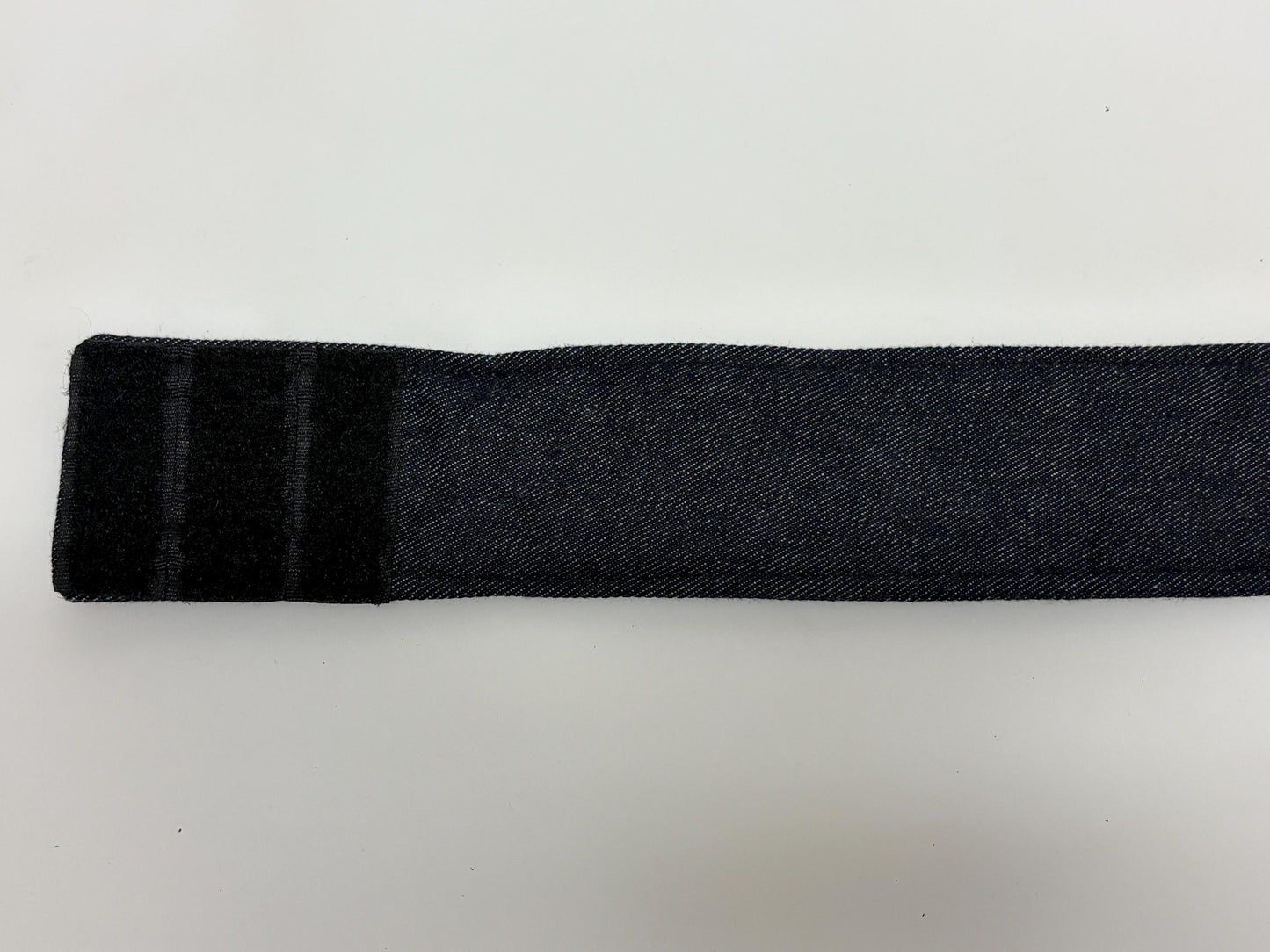 Y2K vintage womens dress belt in dark blue denim with rainbow sequins zig zag applique in neat proportions. Vegan. 2000s Unused NOS