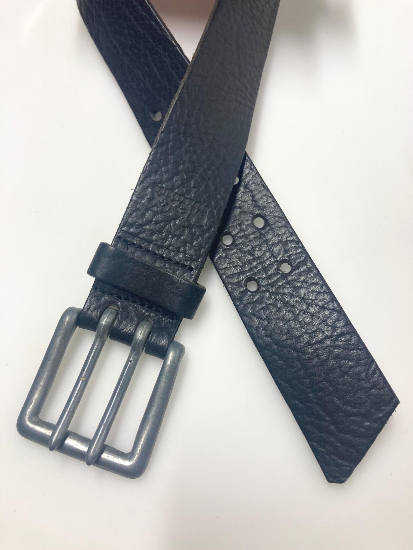 90s vintage heavy duty black genuine leather belt with distressed steel buckle by Mexx. Full grain original finish cowhide. NOS