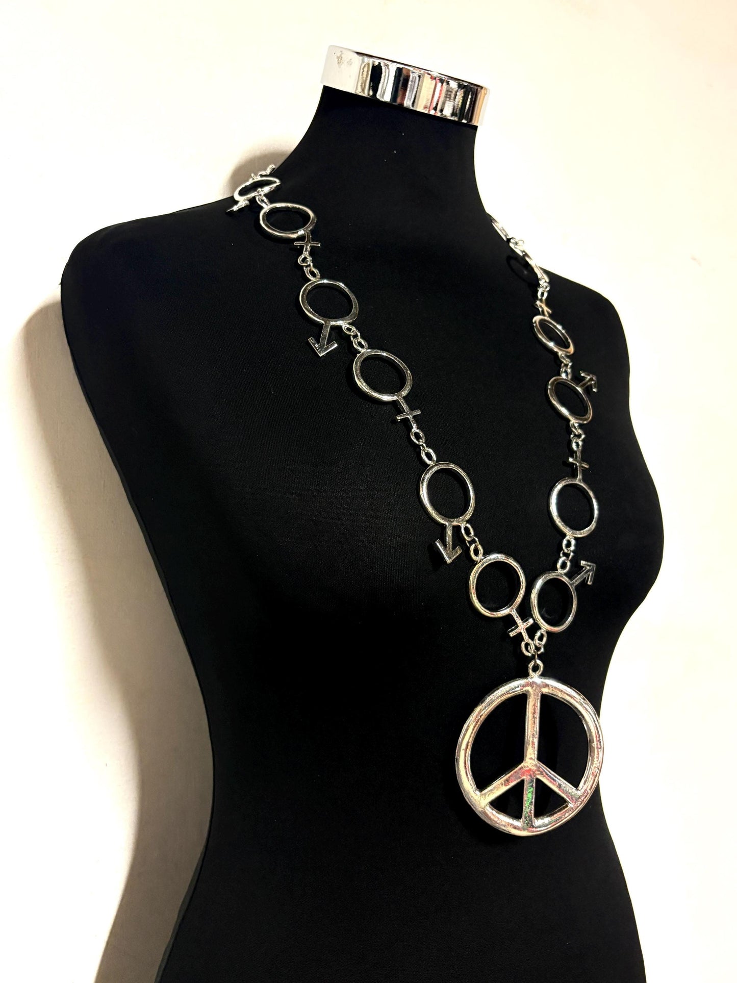 90s vintage massive chain necklace. Bombastic silver chrome with CND 'peace' emblem. Essential original ravers accessory. Unused NOS