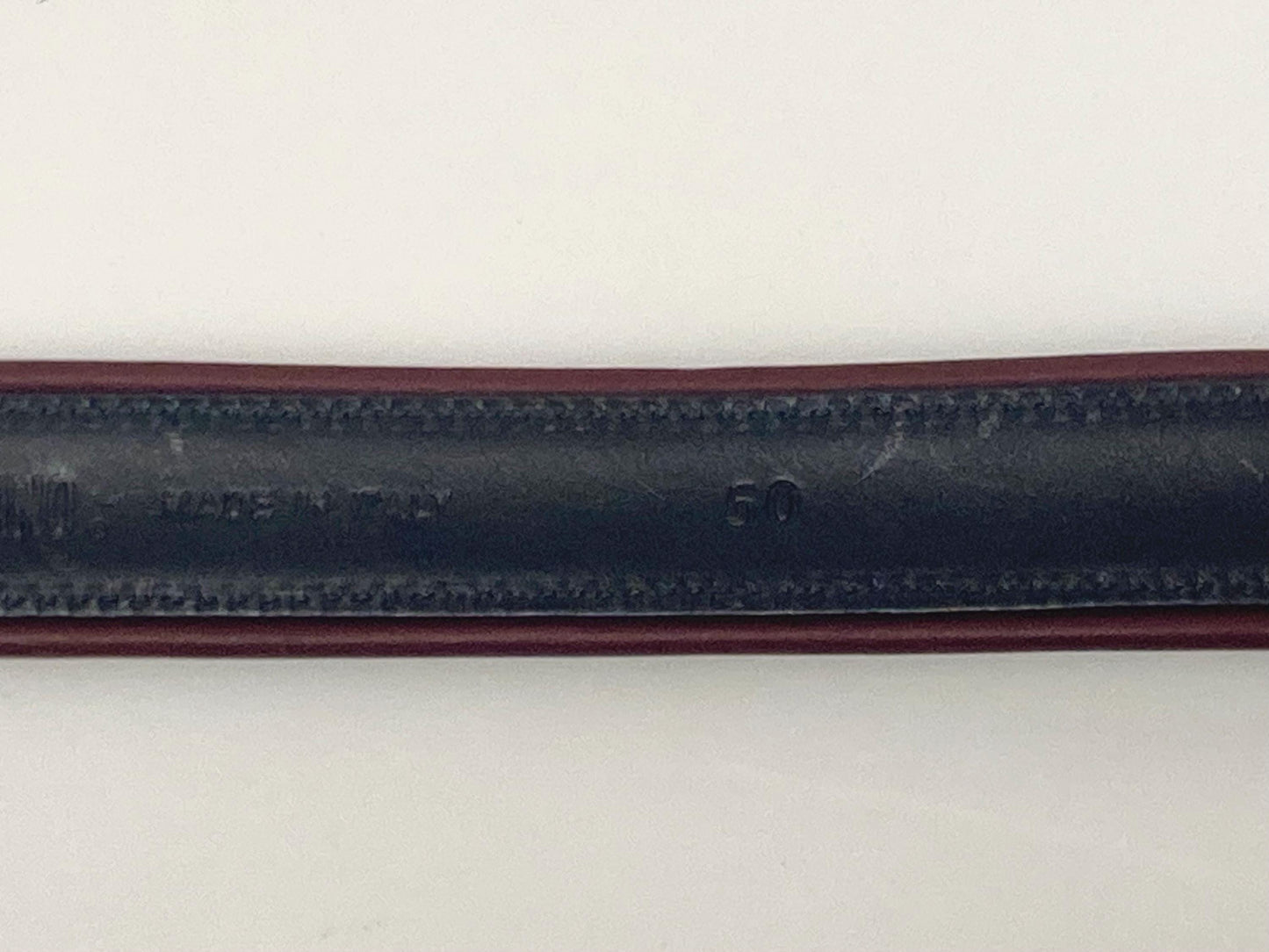 Moschino 90s vintage womens dress belt in oxblood and blue genuine leather with oval enamelled metal buckle. Made in Italy. BNWT. NOS