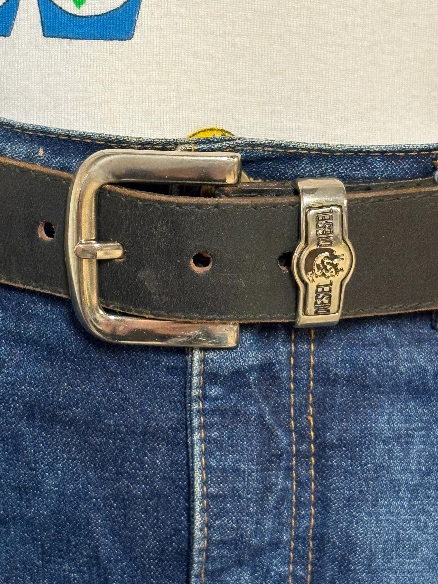 Diesel 90s vintage thick black genuine leather belt for jeans Superior quality with silver buckle and mohican crest. Single piece cowhide